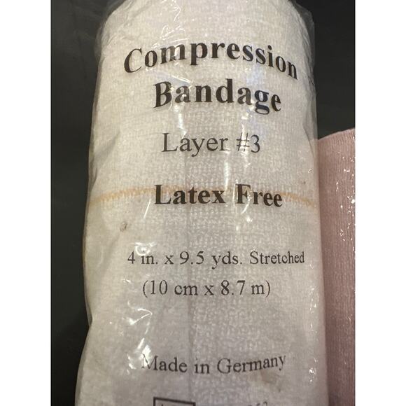 Set of 2 - New Sealed in Original Packaging Compression Bandages
White Tan - Picture 2 of 5